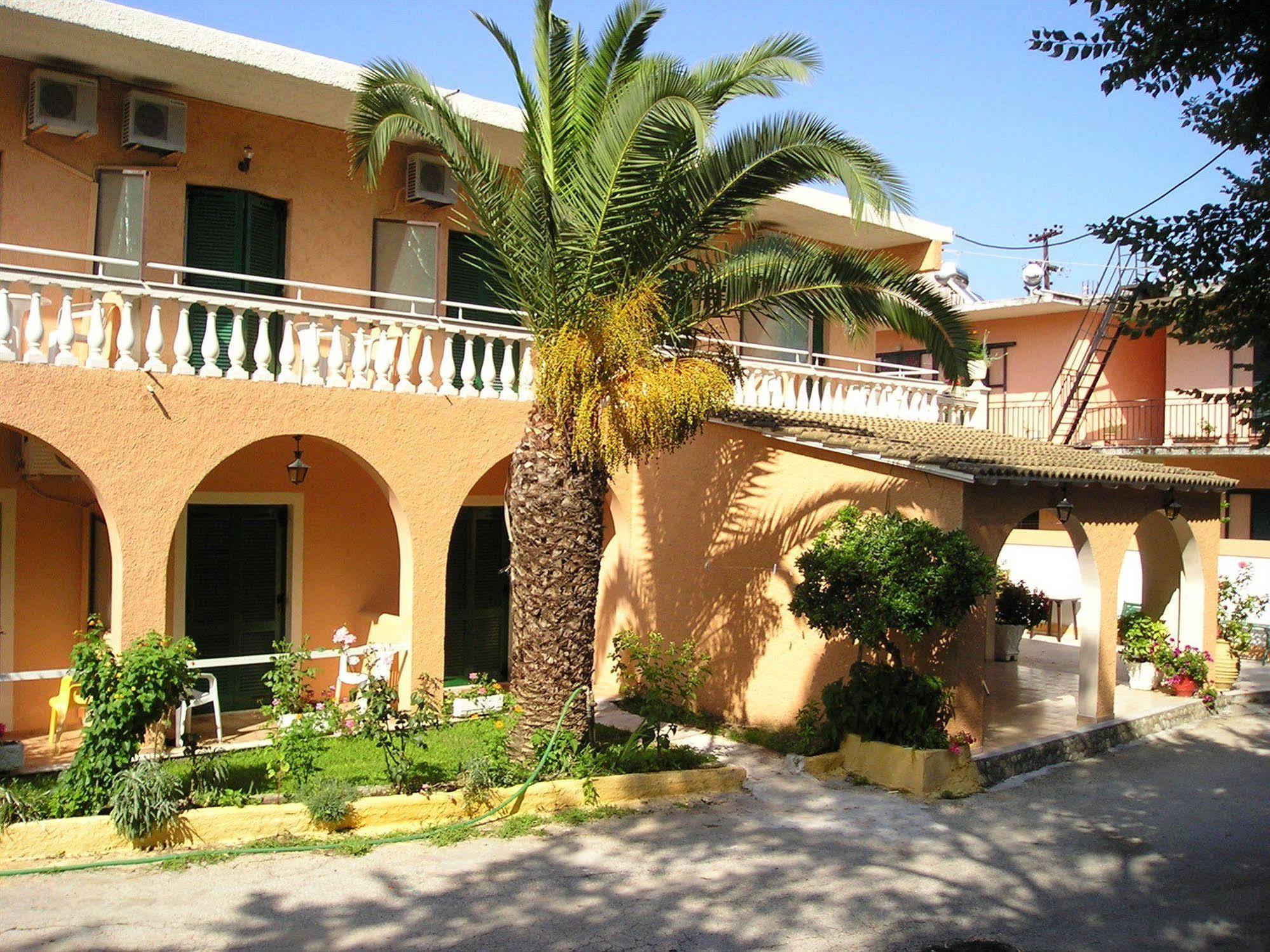River Studios & Apartments Mesongí Exterior foto